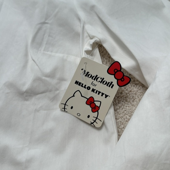 NWT ModCloth x Hello Kitty dress shirt - Picture 6 of 7